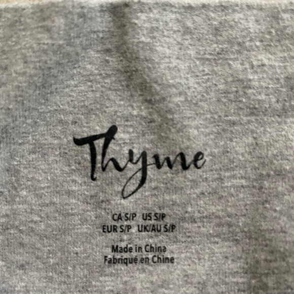 Thyme Maternity Shorts - Picture 2 of 2